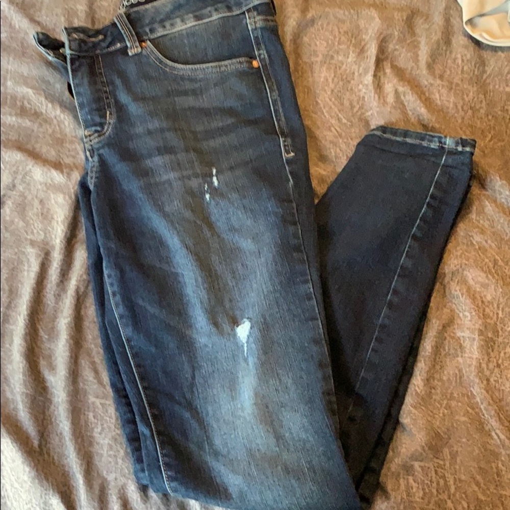 Mid Rise Everflex Skinny Jeans